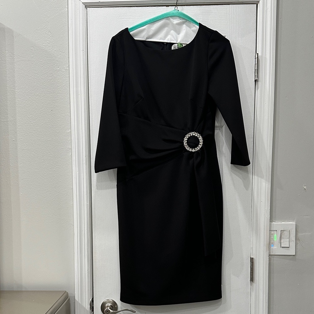 Elegant Black Dress with Rhinestone Detail